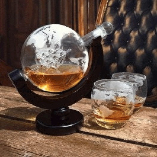 Karafka globus ze szklankami